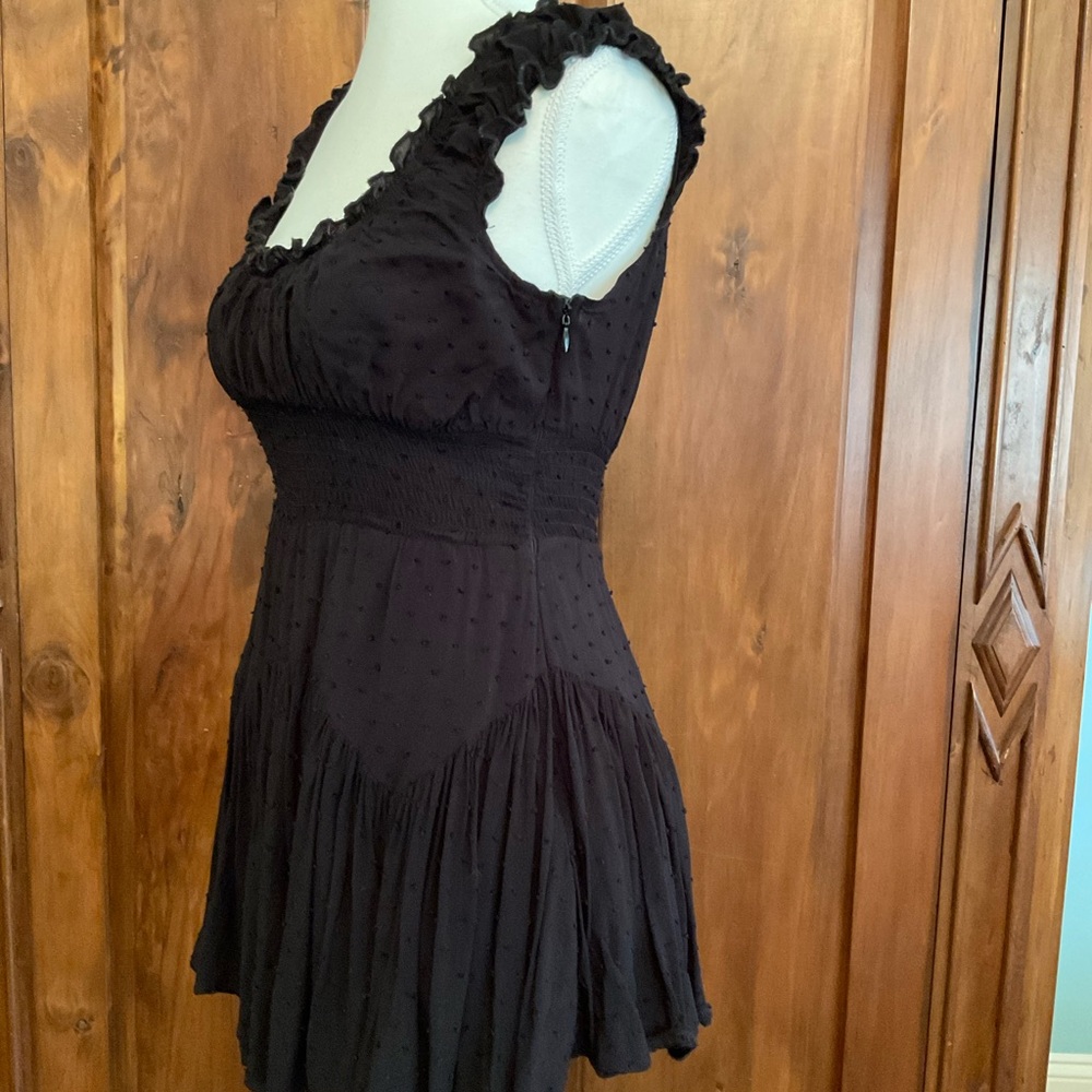 Chic Black Ruffled Romper - Picture 5 of 12